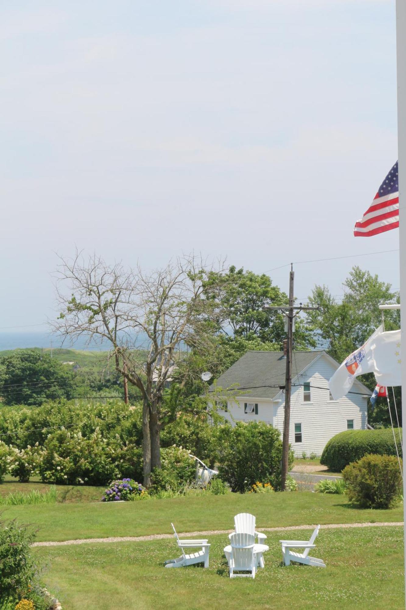 Payne'S Harbor View Inn New Shoreham Exterior photo