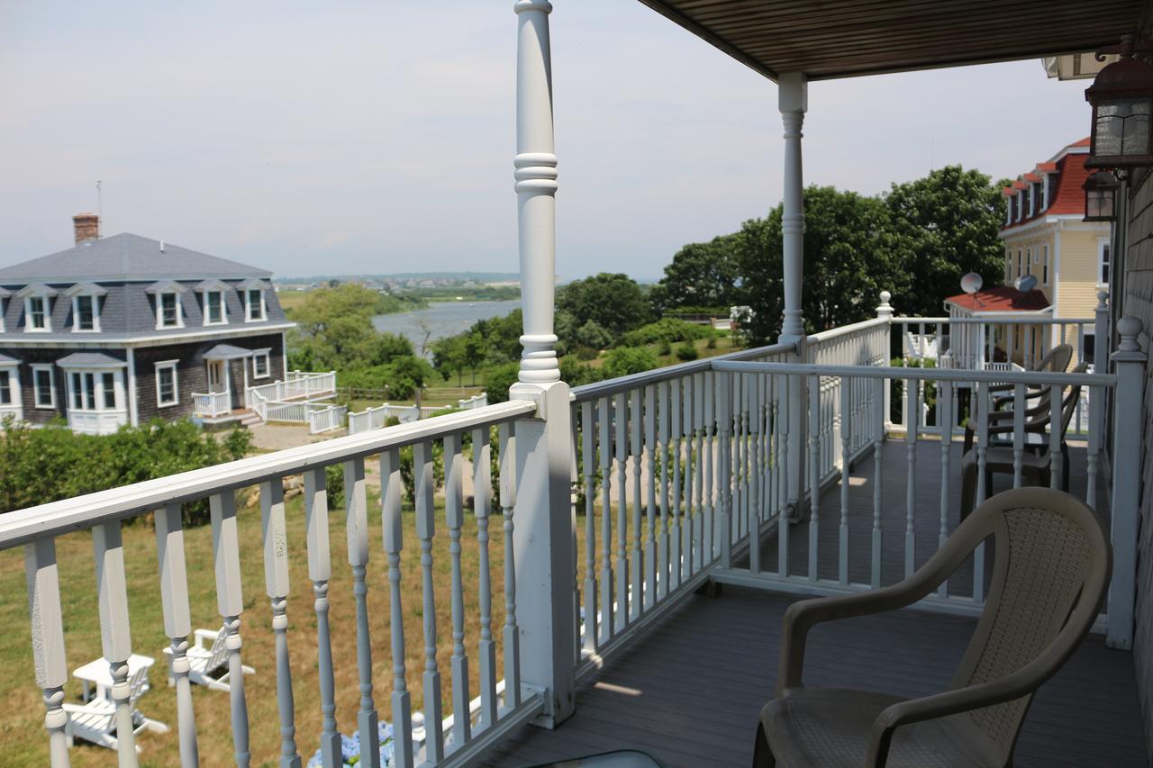 Payne'S Harbor View Inn New Shoreham Exterior photo