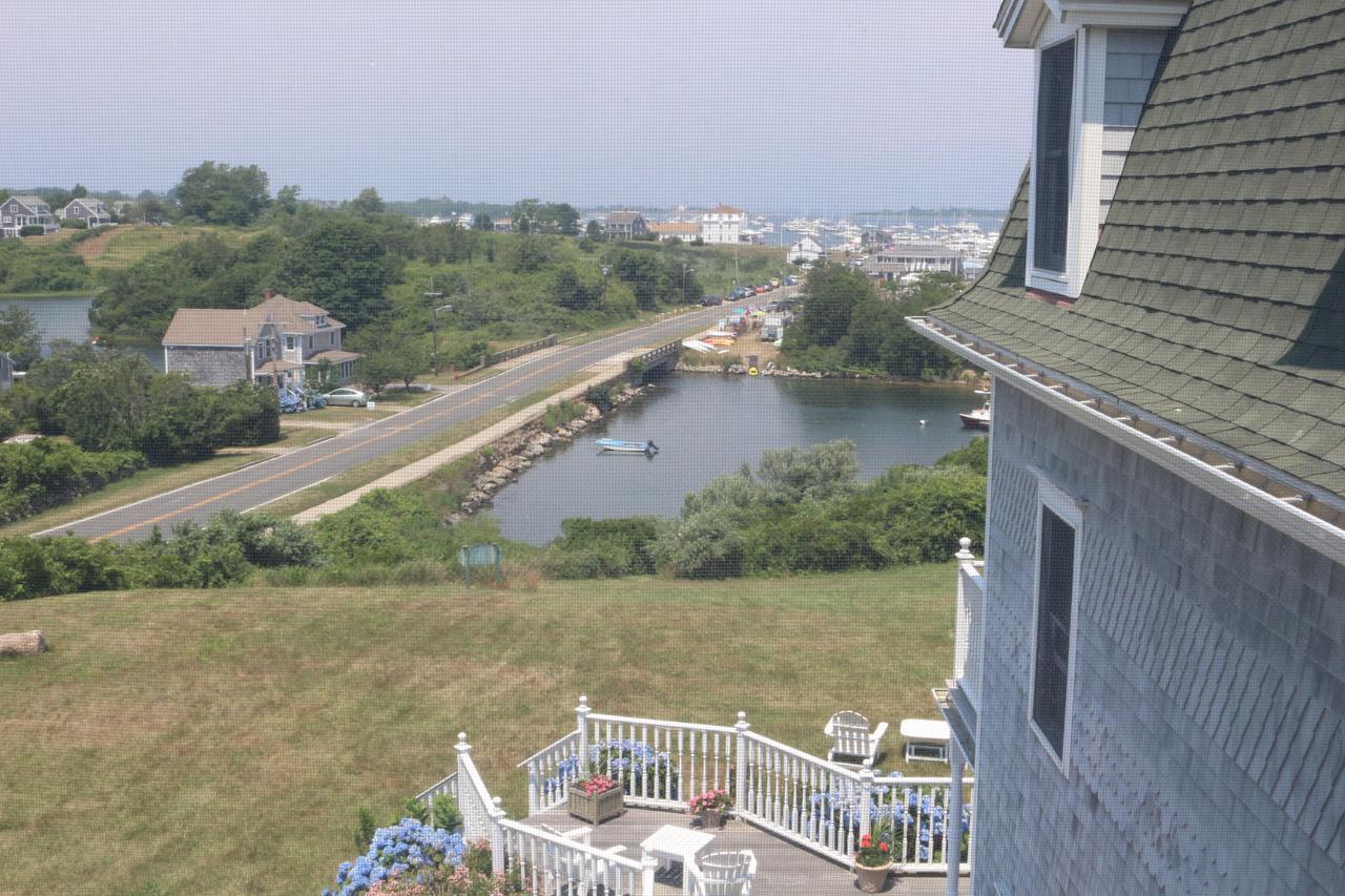 Payne'S Harbor View Inn New Shoreham Exterior photo