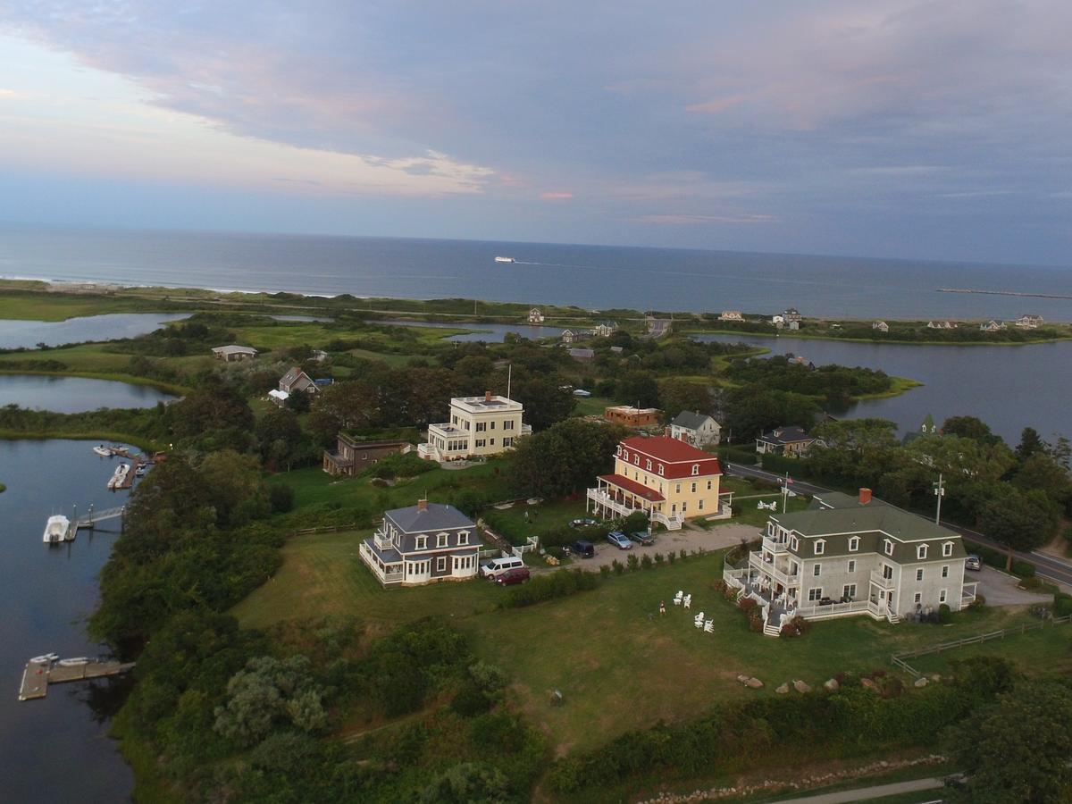 Payne'S Harbor View Inn New Shoreham Exterior photo